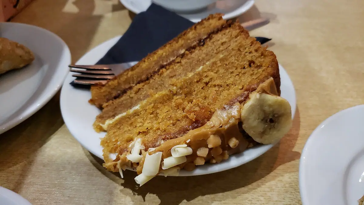 Han's Sweets'N'Eats – cake shop in Penicuik town centre
